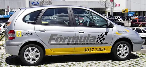 Adesivação de veículo executada pela LYNX Curitiba