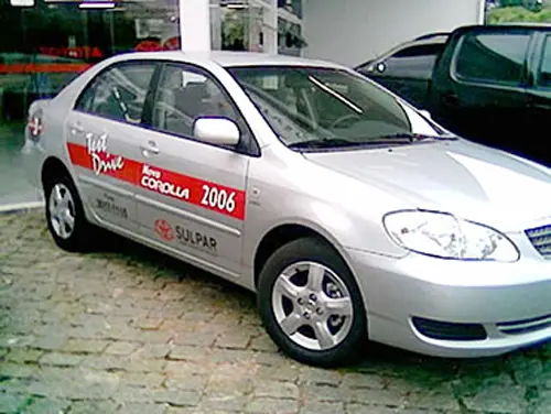 Adesivação de veículo executada pela LYNX Curitiba