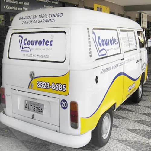 Adesivação de veículo executada pela LYNX Curitiba