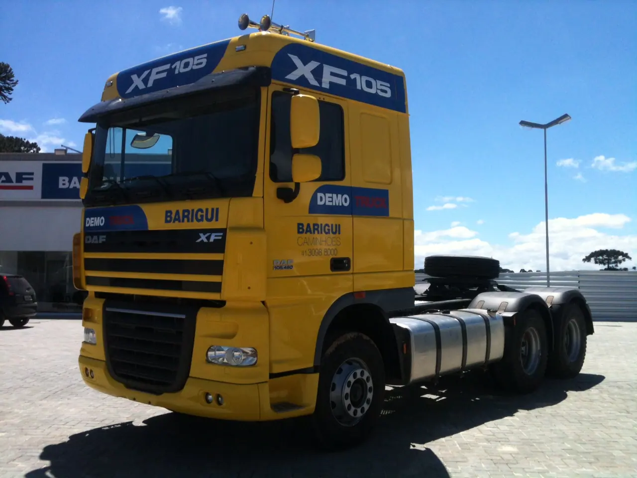 Adesivação de frota para DAF / Barigui — trabalho da LYNX Curitiba