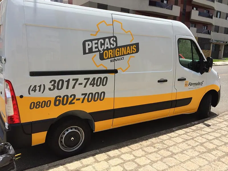 Adesivação de veículo executada pela LYNX Curitiba