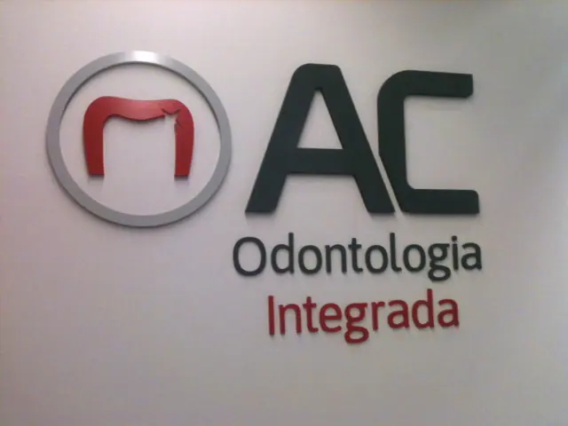 Letra caixa instalada em fachada pela LYNX Curitiba