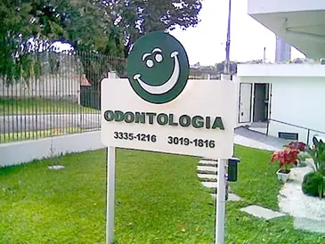 Luminoso de fachada produzido pela LYNX Curitiba