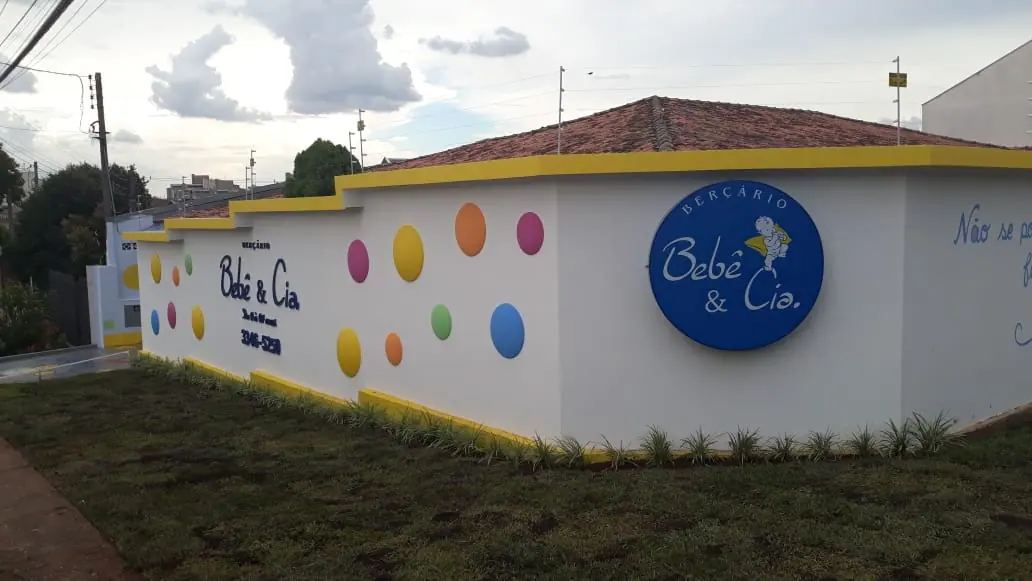 Luminoso de fachada produzido pela LYNX Curitiba