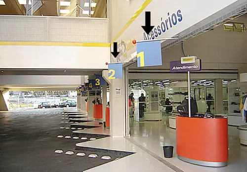 Placa de sinalização produzida pela LYNX Curitiba