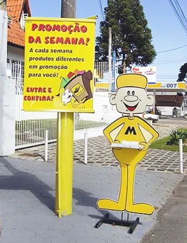 Totem de identificação produzido e instalado pela LYNX Curitiba